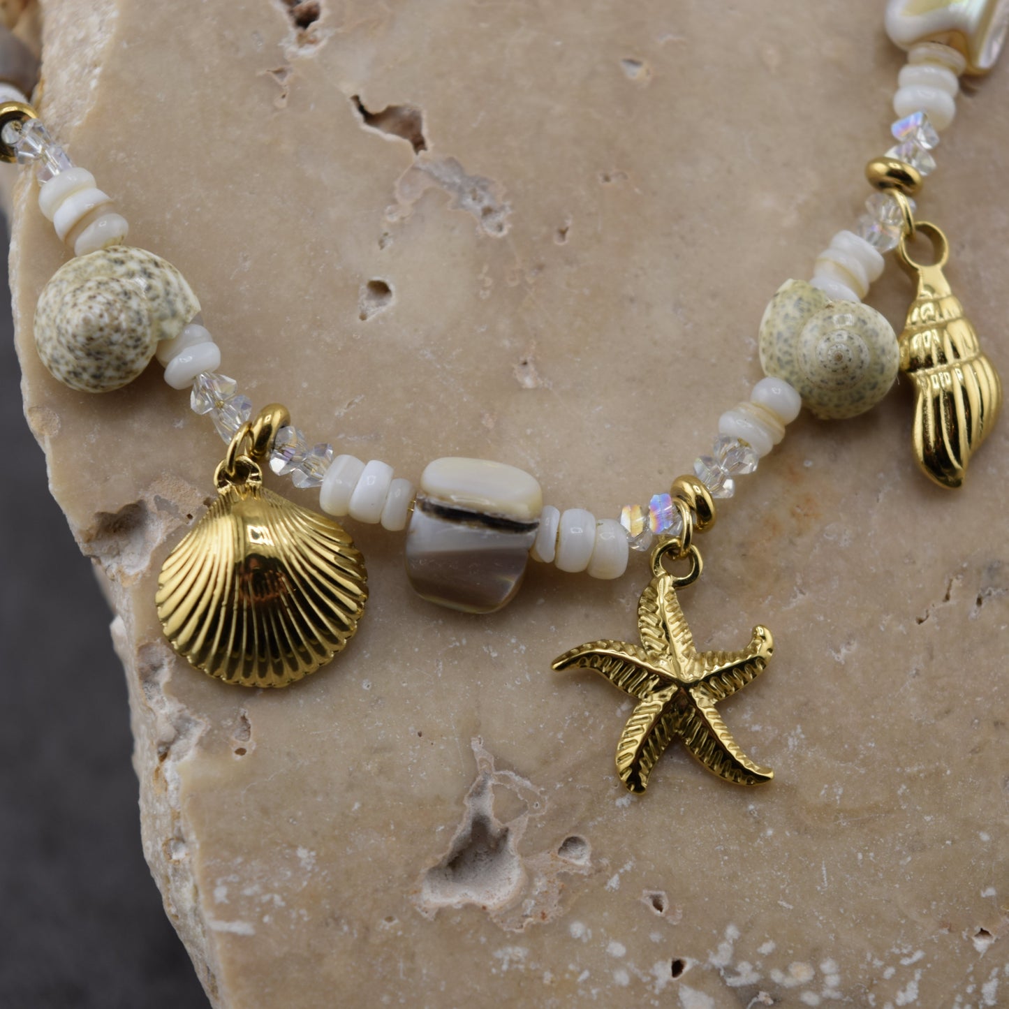 Coastal Charm Gold Bracelet – Tarnish- Free / Hypoallergenic / Waterproof