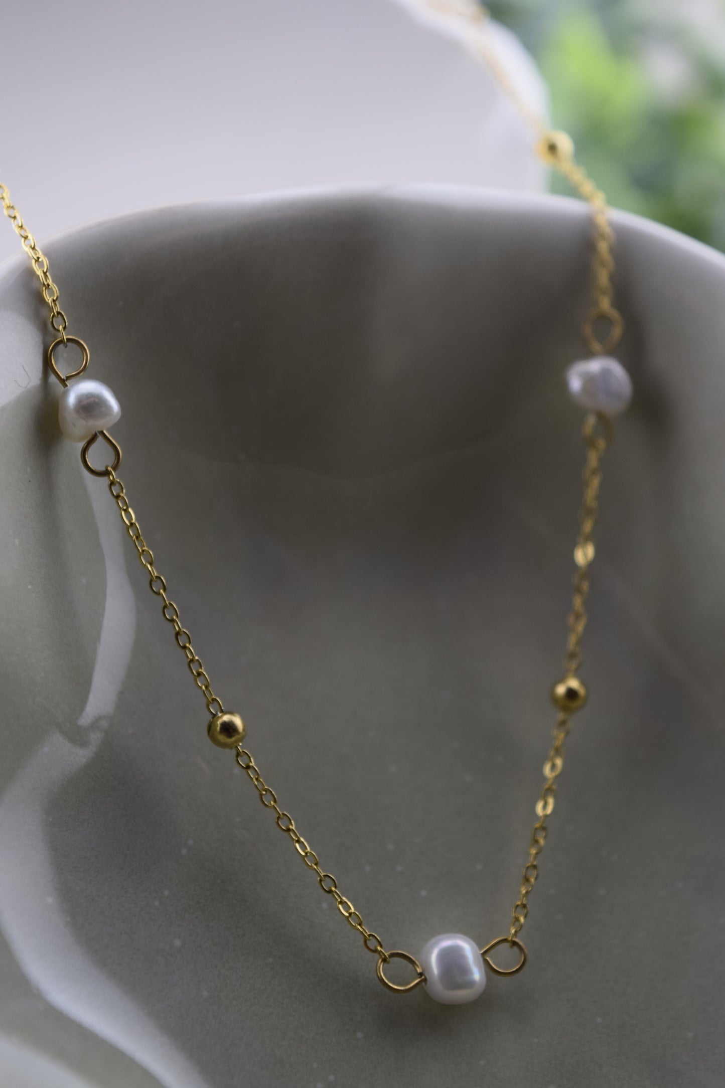 Ivory Strand Collar